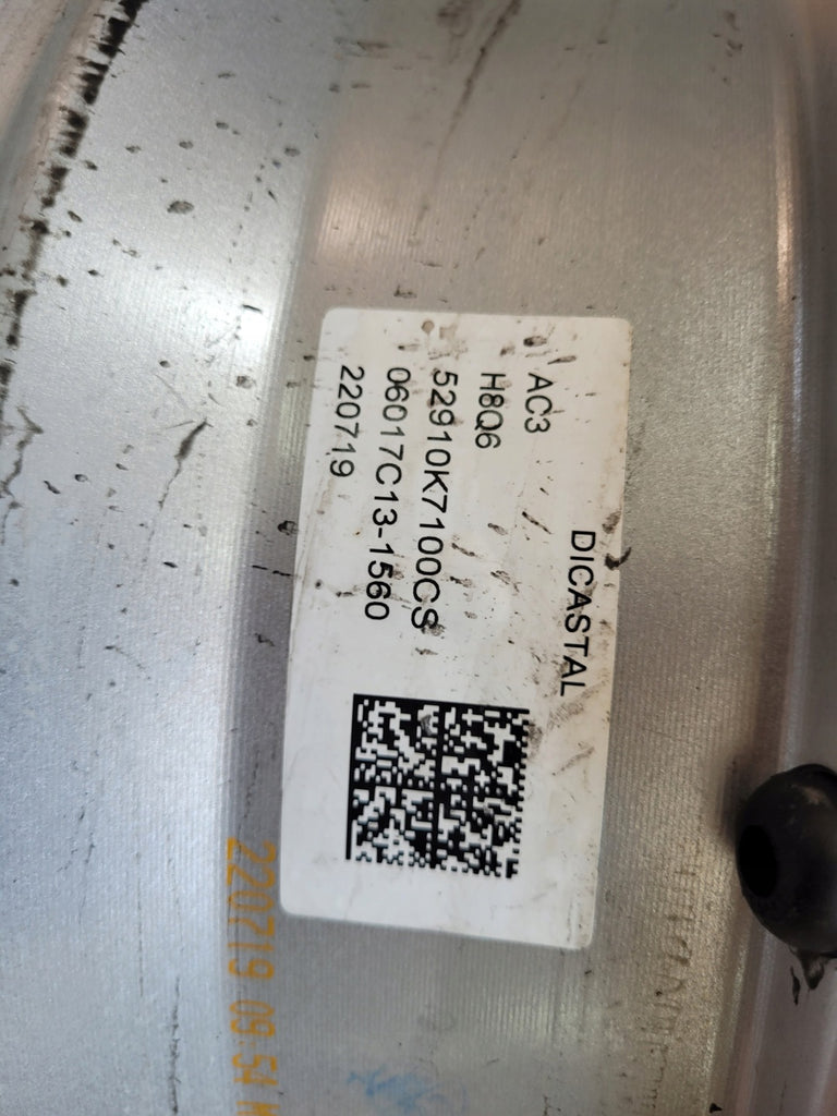 1x Alufelge 15 Zoll 6.0" 4x100 48ET Glanz Silber 52910-K7100 Hyundai I10 I20