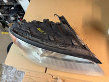 Laden Sie das Bild in den Galerie-Viewer, Frontscheinwerfer Volvo V70 S80 121005 Xenon Rechts Scheinwerfer Headlight SCH5307009023wr