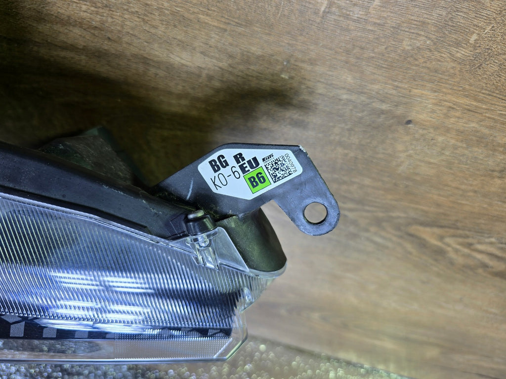 Frontscheinwerfer Toyota 4 Yaris Rechts Scheinwerfer Headlight