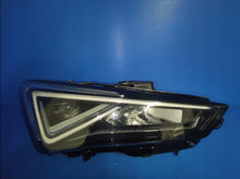 Laden Sie das Bild in den Galerie-Viewer, Frontscheinwerfer Seat Leon 5FB941008G 90188326 LED Rechts Headlight