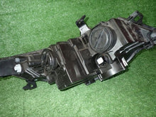 Laden Sie das Bild in den Galerie-Viewer, Frontscheinwerfer Honda Logo 30129820106 LED Links Scheinwerfer Headlight