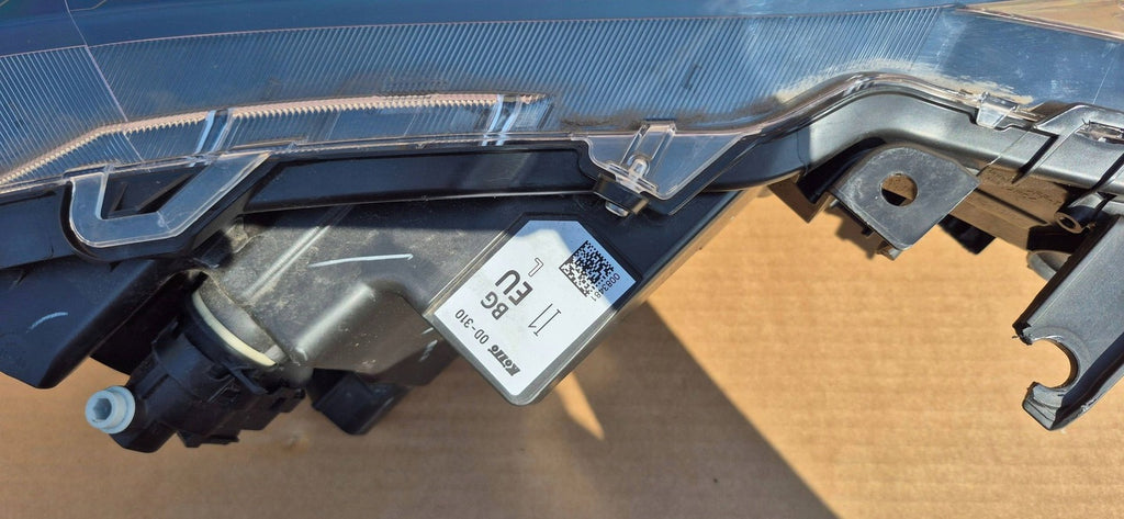 Frontscheinwerfer Toyota Yaris Cross Full LED Links Scheinwerfer Headlight SCH9726976625ly