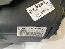 Laden Sie das Bild in den Galerie-Viewer, Frontscheinwerfer Opel Corsa D 13186386E Rechts Scheinwerfer Headlight SCH8916589325bq