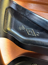 Laden Sie das Bild in den Galerie-Viewer, 1x Alufelge 17 Zoll 7.0&quot; 4x100 37ET 403007341R Renault Clio V Rim Wheel