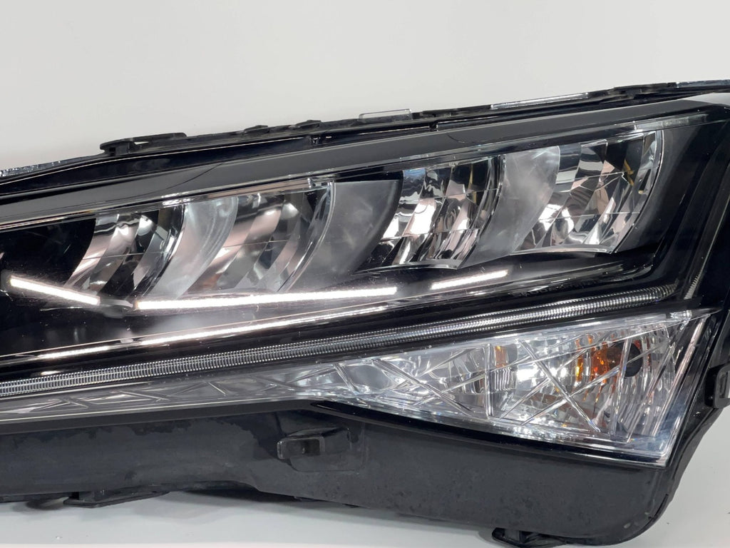Frontscheinwerfer Skoda Superb 11501010000 Links Scheinwerfer Headlight SCH7840096238pr