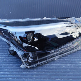Frontscheinwerfer Toyota Yaris Cross 0D-310 Rechts Scheinwerfer Headlight SCH6404553460zu