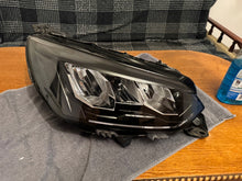 Load image into Gallery viewer, Frontscheinwerfer Peugeot 2008 208 II 9833036180 90200108 Rechts Headlight