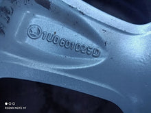 Laden Sie das Bild in den Galerie-Viewer, 1x Alufelge 16 Zoll 6.5&quot; 5x100 1U0601025D Skoda Rim Wheel