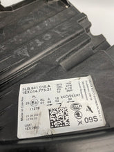 Laden Sie das Bild in den Galerie-Viewer, Frontscheinwerfer Skoda Enyaq 5LB941015A- Full LED Ein Stück (Rechts oder Links)