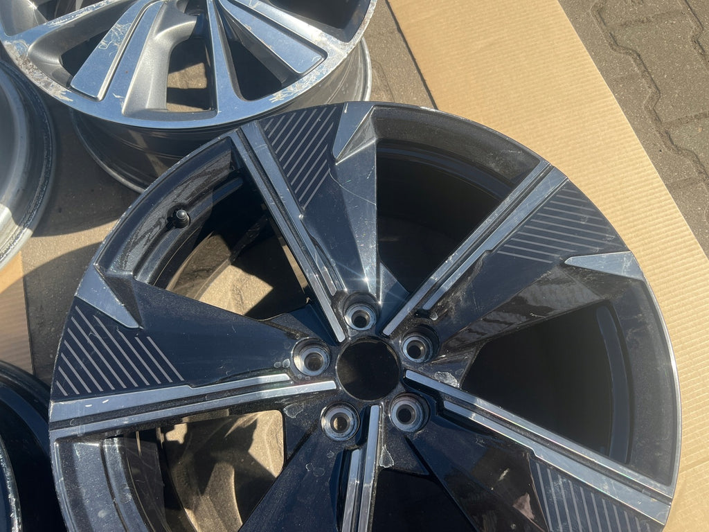 1x Alufelge 20 Zoll 8.5" 5x108 45ET Glanz Schwarz 9837449277 Peugeot 508