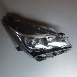 Frontscheinwerfer Toyota Yaris LED Rechts Scheinwerfer Headlight