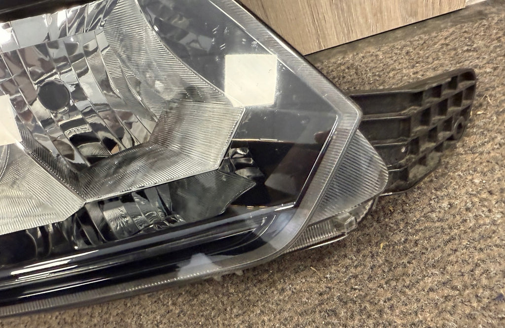 Frontscheinwerfer Skoda Yeti 5L1941016C Xenon Rechts Scheinwerfer Headlight SCH1666743750cp