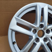 Laden Sie das Bild in den Galerie-Viewer, 1x Alufelge 17 Zoll 7.0" 5x112 8W0601025P Audi A4 B9 Rim Wheel FEL8865138767mf