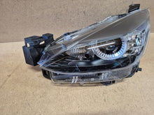 Laden Sie das Bild in den Galerie-Viewer, Frontscheinwerfer Mazda 2 Dj LED Links Scheinwerfer Headlight