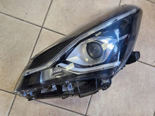 Load image into Gallery viewer, Frontscheinwerfer Toyota Yaris LED Links Scheinwerfer Headlight