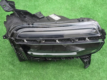 Laden Sie das Bild in den Galerie-Viewer, Frontscheinwerfer Jeep 52218717 LED Rechts Scheinwerfer Headlight SCH4542672331ca