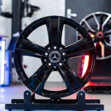 Load image into Gallery viewer, 4x Alufelge 18 Zoll 8.0" 5x112 38ET A2534012100 Mercedes-Benz Cla Glc Clk Slc FEL6398146940iy