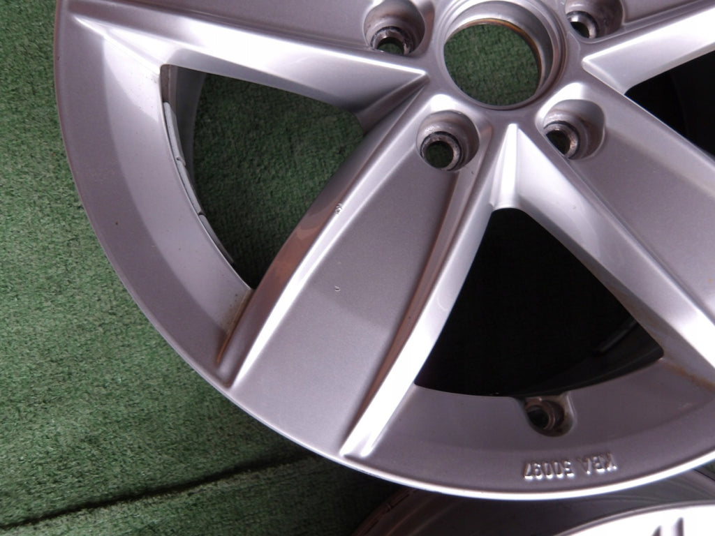 4x Alufelge 16 Zoll 6.5" 5x112 44ET 5C0071496 VW Golf VII Touran Rim Wheel FEL6384047302vk