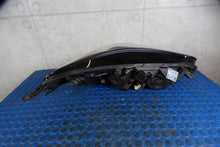 Laden Sie das Bild in den Galerie-Viewer, Frontscheinwerfer Opel Corsa E 13381335 1EF01183001 Rechts Headlight SCH2349998813wu