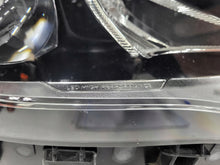 Laden Sie das Bild in den Galerie-Viewer, Frontscheinwerfer Mercedes-Benz Gla A1569067000 Full LED Rechts Headlight SCH6956672111eq