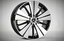Laden Sie das Bild in den Galerie-Viewer, 4x Alufelge 18 Zoll 7.5&quot; 5x112 52ET A2464011800 Mercedes-Benz W176 Vito