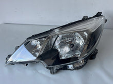 Laden Sie das Bild in den Galerie-Viewer, Frontscheinwerfer Mitsubishi Space Star 8301D445 Links Scheinwerfer Headlight
