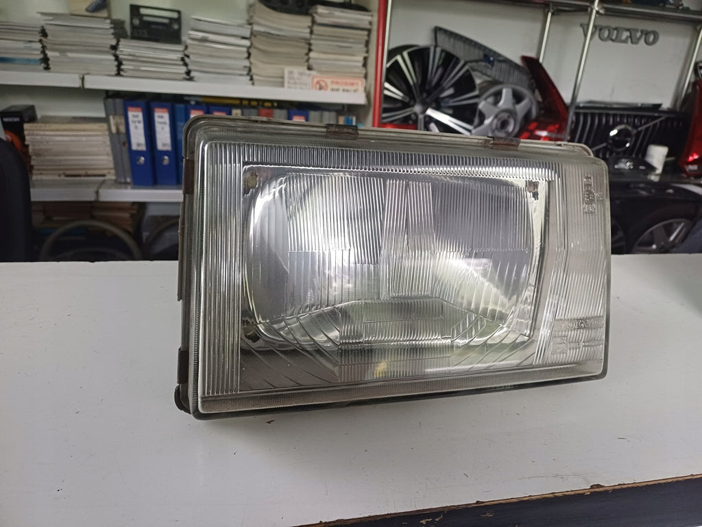 Frontscheinwerfer Volvo 240 Links Scheinwerfer Headlight SCH2391780868ha