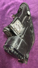Laden Sie das Bild in den Galerie-Viewer, Frontscheinwerfer Seat Exeo 3R1941007E Xenon Links Scheinwerfer Headlight