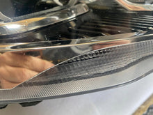 Laden Sie das Bild in den Galerie-Viewer, Frontscheinwerfer Ford Kuga GV4113D154AJ Xenon Rechts Scheinwerfer Headlight SCH1918675807vn