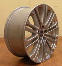 Laden Sie das Bild in den Galerie-Viewer, 1x Alufelge 18 Zoll 8.0" 5x112 31ET Glanz Silber 8W0601025EE Audi A5 Rim Wheel FEL4028723945lp