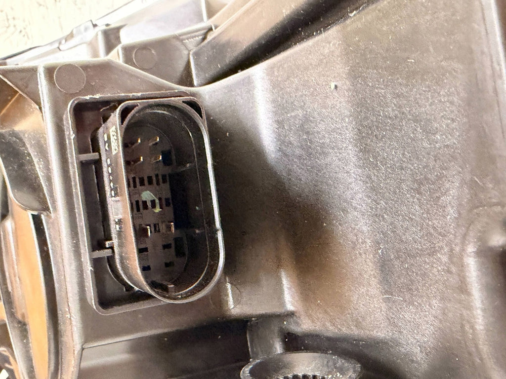 Frontscheinwerfer Mercedes-Benz Eqb X243 A2439069000 LED Rechts Headlight SCH7461568288dd