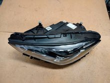 Laden Sie das Bild in den Galerie-Viewer, Frontscheinwerfer Mercedes-Benz Cla A1189066901 Links Scheinwerfer Headlight SCH8334641531tl