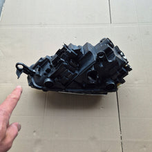 Laden Sie das Bild in den Galerie-Viewer, Frontscheinwerfer Skoda Scala 657941016 Rechts Scheinwerfer Headlight SCH3923447597ts