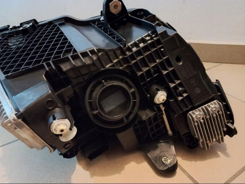 Frontscheinwerfer Mercedes-Benz W205 A205 A2059065906 LED Links Headlight SCH2997918161sw