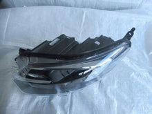 Laden Sie das Bild in den Galerie-Viewer, Frontscheinwerfer Opel Zafira Life 9832837680-00 Links Scheinwerfer Headlight SCH8849490442sz