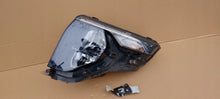 Laden Sie das Bild in den Galerie-Viewer, Frontscheinwerfer Ford Transit Courier R2X613W030AE Links Scheinwerfer Headlight SCH4925475618sh