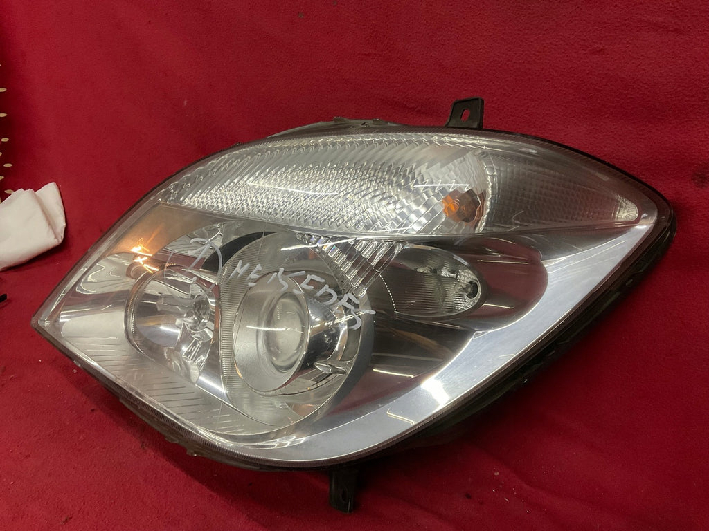 Frontscheinwerfer Mercedes-Benz Sprinter 906 A9068200961 Xenon Links Headlight