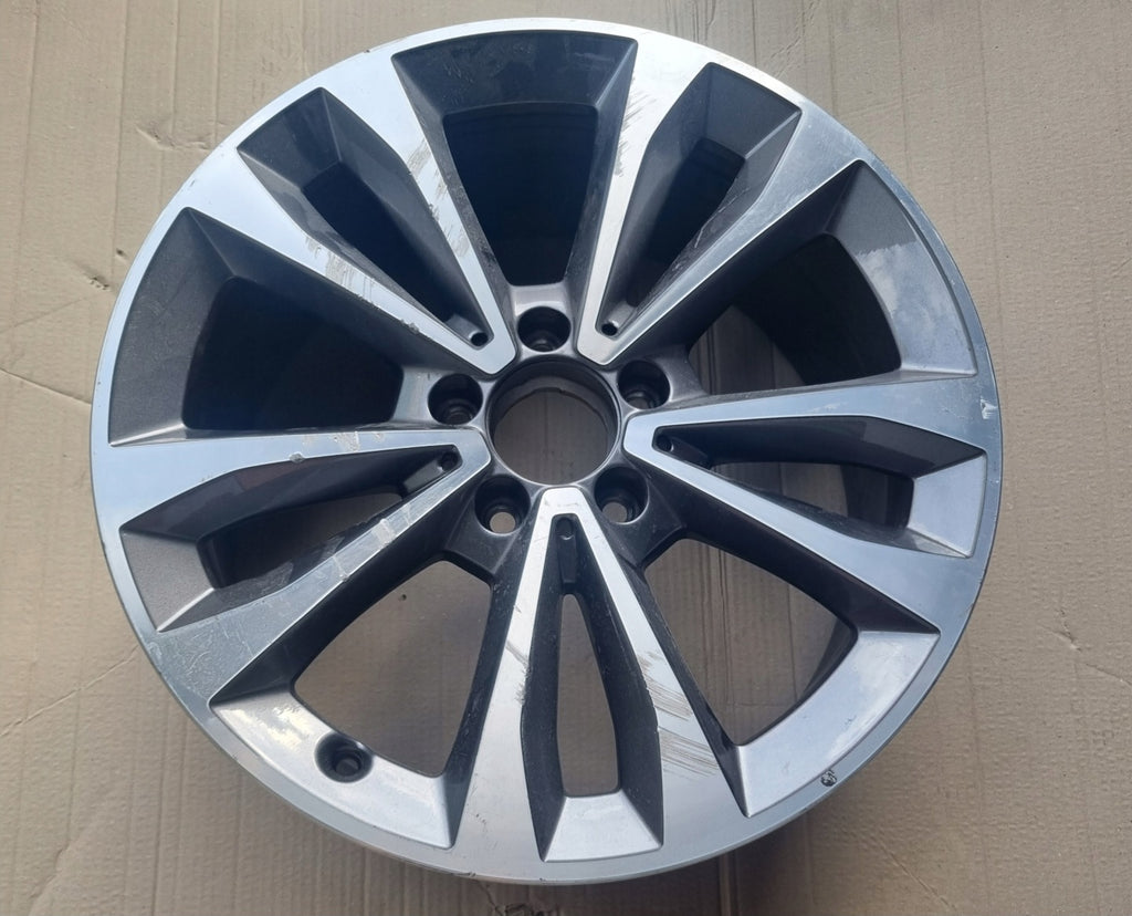 1x Alufelge 19 Zoll 7.5" 5x112 49ET Silber A4474015400 Mercedes-Benz Vito W447 FEL2115727644mj
