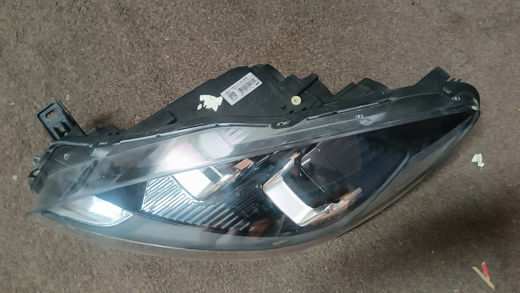 Frontscheinwerfer Ford Kuga LV4B-13E015-CD LED Ein Stück (Rechts oder Links) SCH9681930683ah