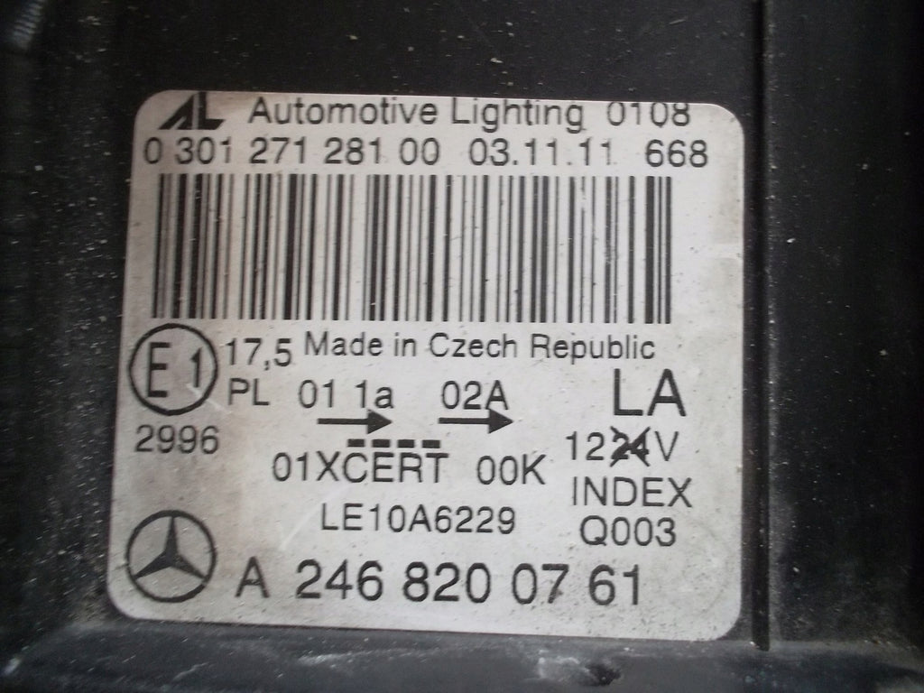 Frontscheinwerfer Mercedes-Benz W246 A2468200761 Ein Stück (Rechts oder Links) SCH9825658755hy