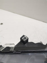 Laden Sie das Bild in den Galerie-Viewer, Frontscheinwerfer Toyota 4 IV LED Links Scheinwerfer Headlight