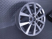 Load image into Gallery viewer, 1x Alufelge 16 Zoll 5x120 R2X61007AA Ford Courier Rim Wheel FEL3272231971xv