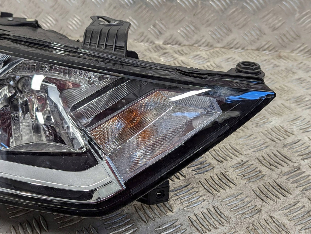 Frontscheinwerfer Audi A1 82A941004 Rechts Scheinwerfer Headlight