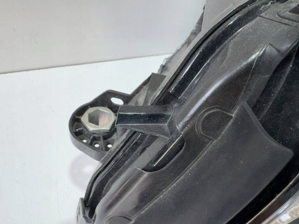Frontscheinwerfer Mercedes-Benz W205 Q001ZGS001 1EX2207 Links Headlight SCH8586709105if