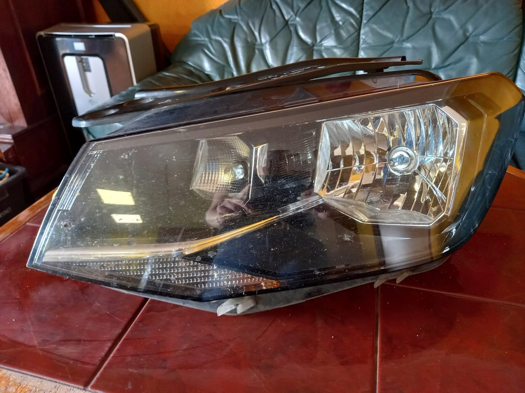Frontscheinwerfer VW Caddy 2K1941015A Links Scheinwerfer Headlight SCH9671635830nc