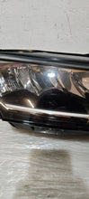 Laden Sie das Bild in den Galerie-Viewer, Frontscheinwerfer Skoda Octavia IV 5E4941016 LED Rechts Scheinwerfer Headlight SCH5759348005py