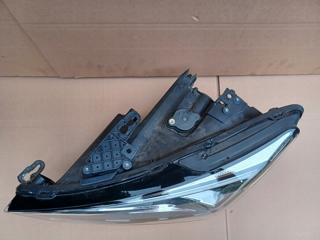 Frontscheinwerfer Seat Tarraco 5FJ941007E 90143460 LED Links Headlight