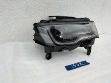 Laden Sie das Bild in den Galerie-Viewer, Frontscheinwerfer Jeep Grand Cherokee Xenon Rechts Scheinwerfer Headlight SCH6760514889cw