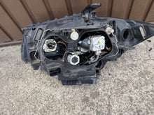Laden Sie das Bild in den Galerie-Viewer, Frontscheinwerfer BMW 1 E87 7180832-03 Xenon Rechts Scheinwerfer Headlight SCH8770793492rr