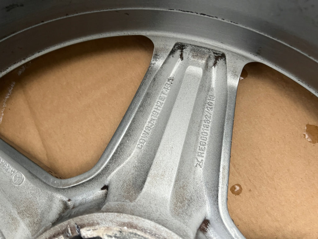 1x Alufelge 19 Zoll 8.0" 5x112 A1564010600 Mercedes-Benz Gla Rim Wheel FEL8290443589zt